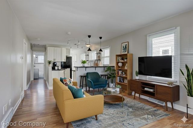 1440 Cole Street, Birmingham, MI 48009