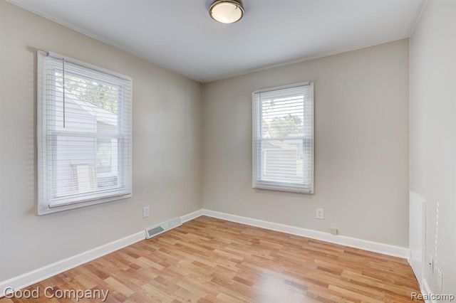 1440 Cole Street, Birmingham, MI 48009