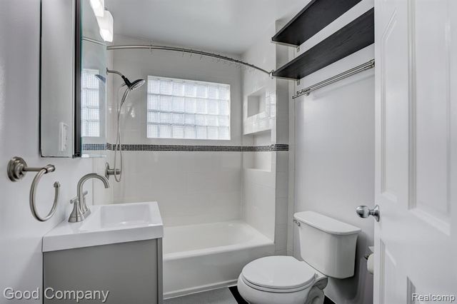 1440 Cole Street, Birmingham, MI 48009