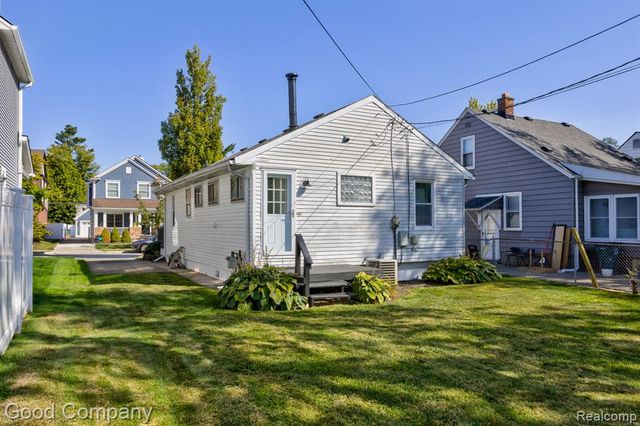 1440 Cole Street, Birmingham, MI 48009