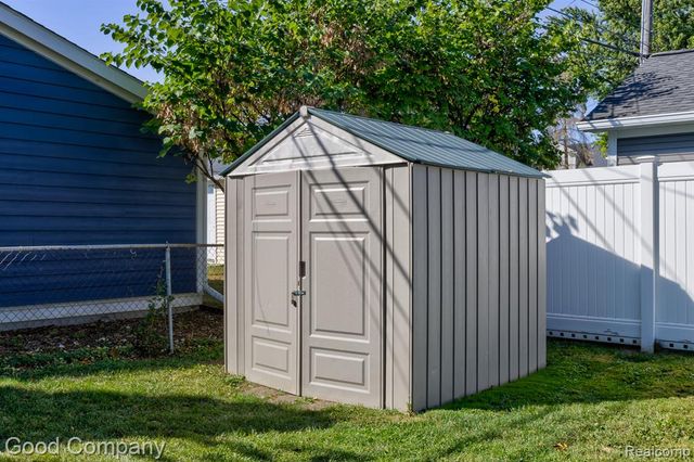 1440 Cole Street, Birmingham, MI 48009