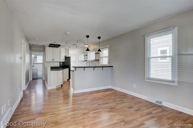 1440 Cole Street, Birmingham, MI 48009