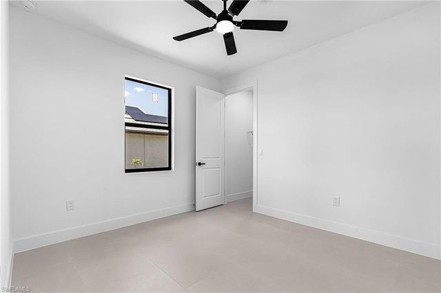 800 NW 8th TER, Cape Coral, FL 33993