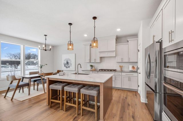 10261 Shadyview Lane N, Maple Grove, MN 55311