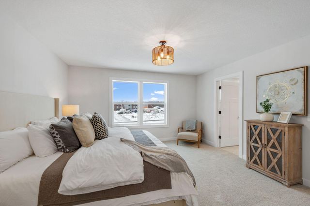 10261 Shadyview Lane N, Maple Grove, MN 55311