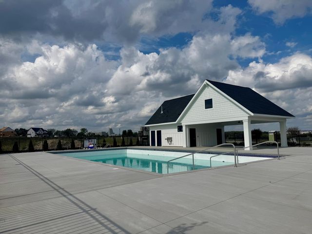 10261 Shadyview Lane N, Maple Grove, MN 55311