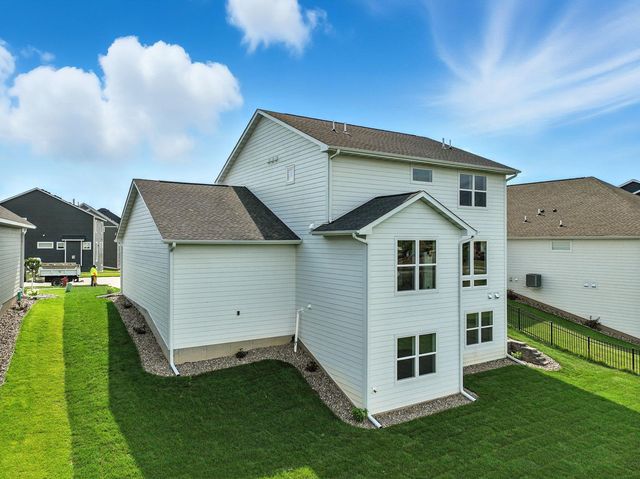 10261 Shadyview Lane N, Maple Grove, MN 55311