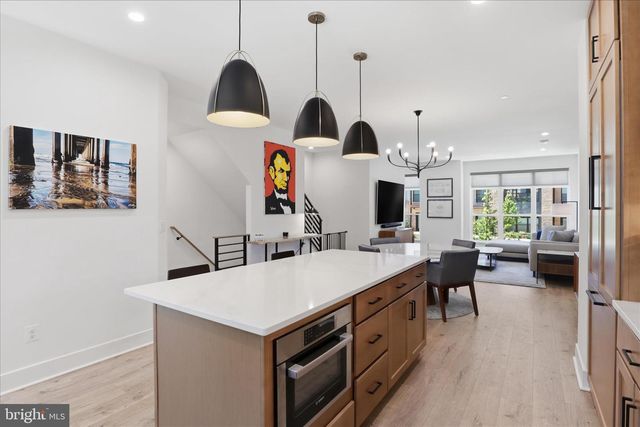 2110 TYSONS RIDGELINE RD, Falls Church, VA 22043