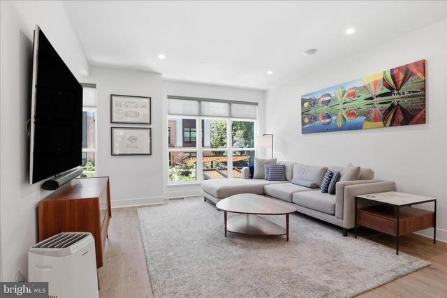 2110 TYSONS RIDGELINE RD, Falls Church, VA 22043