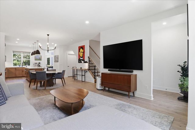 2110 TYSONS RIDGELINE RD, Falls Church, VA 22043