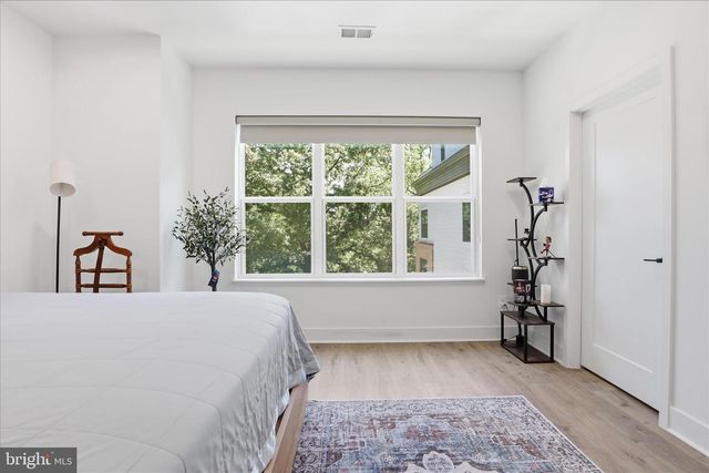 2110 TYSONS RIDGELINE RD, Falls Church, VA 22043