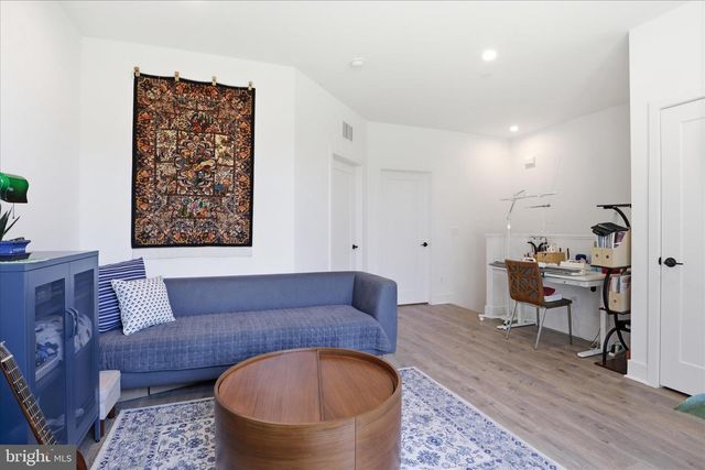 2110 TYSONS RIDGELINE RD, Falls Church, VA 22043