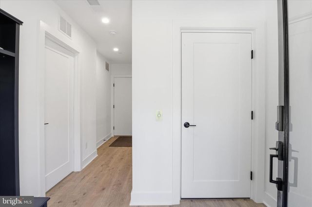 2110 TYSONS RIDGELINE RD, Falls Church, VA 22043