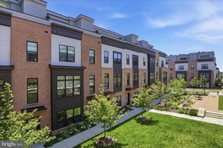 2110 TYSONS RIDGELINE RD, Falls Church, VA 22043