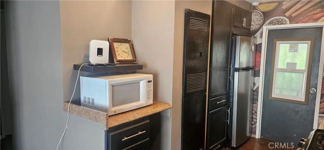 8811 Canoga 120, Canoga Park, CA 91304