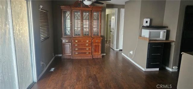 8811 Canoga 120, Canoga Park, CA 91304