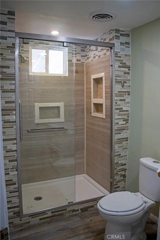 8811 Canoga 120, Canoga Park, CA 91304