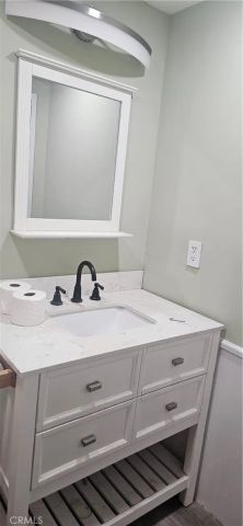 8811 Canoga 120, Canoga Park, CA 91304