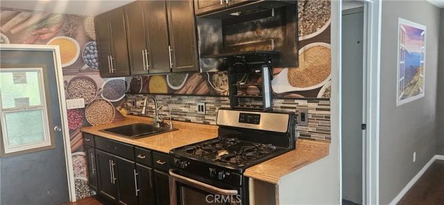 8811 Canoga 120, Canoga Park, CA 91304