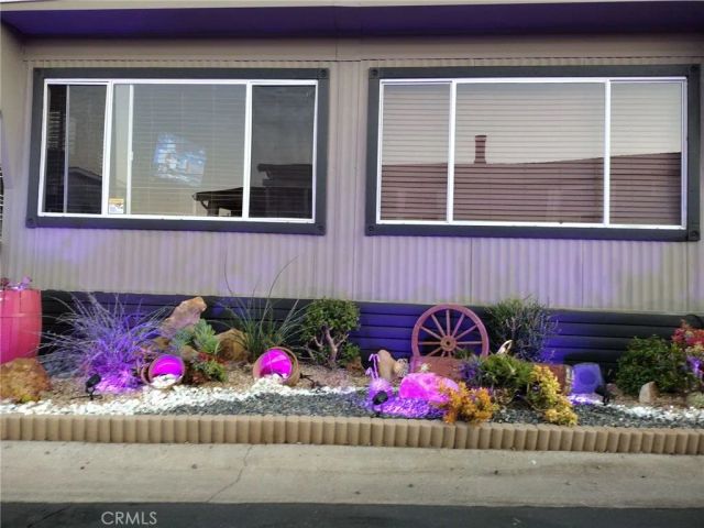 8811 Canoga 120, Canoga Park, CA 91304