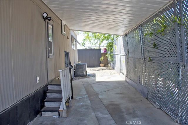 8811 Canoga 120, Canoga Park, CA 91304