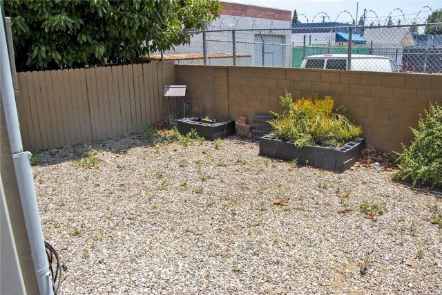 8811 Canoga 120, Canoga Park, CA 91304