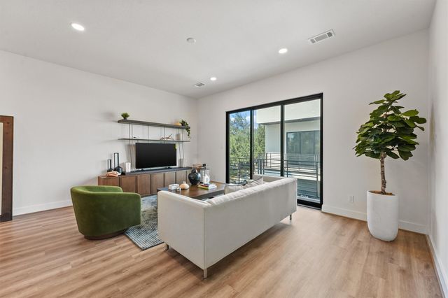 1517 Vermont Street D, Houston, TX 77006