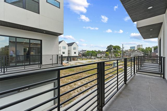 1517 Vermont Street D, Houston, TX 77006