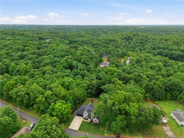 33 Bridlington Drive, Bella Vista, AR 72714