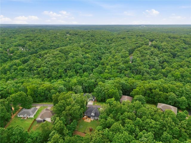 33 Bridlington Drive, Bella Vista, AR 72714