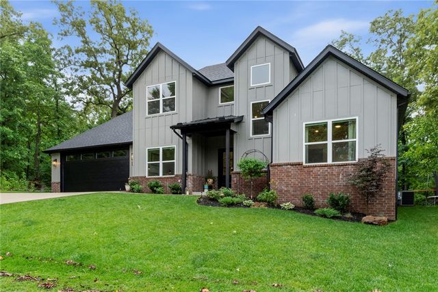 33 Bridlington Drive, Bella Vista, AR 72714