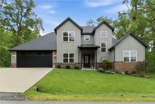 33 Bridlington Drive, Bella Vista, AR 72714