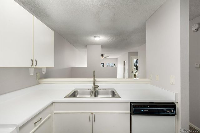 7434 Singing Hills Court, Boulder, CO 80301