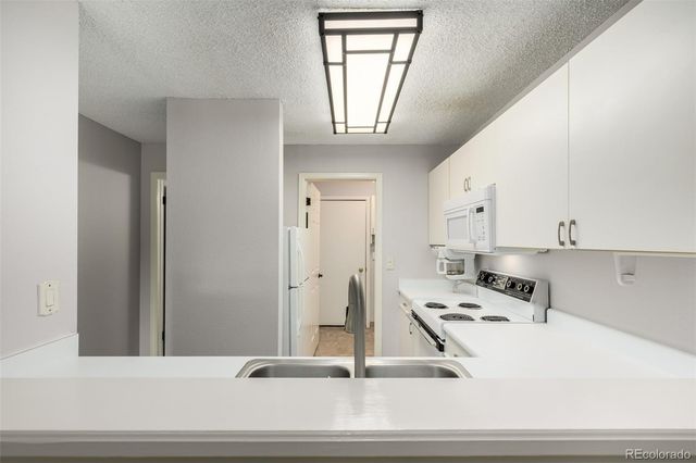 7434 Singing Hills Court, Boulder, CO 80301