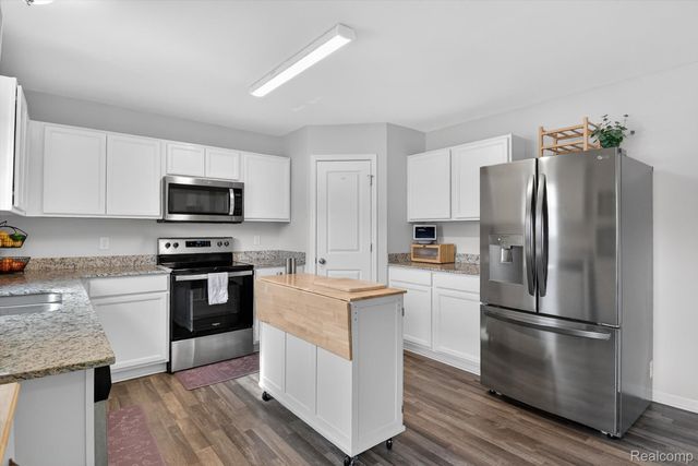 1645 Golfview Drive, Superior Charter Township, MI 48198