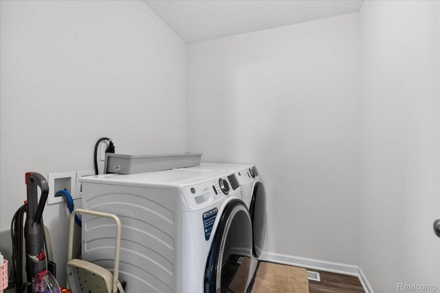 1645 Golfview Drive, Superior Charter Township, MI 48198