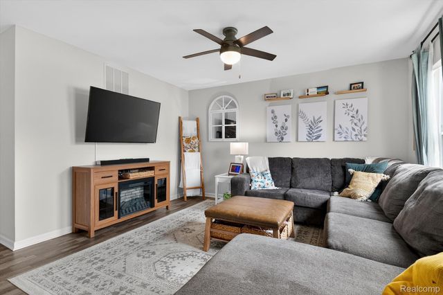 1645 Golfview Drive, Superior Charter Township, MI 48198