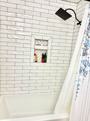 209 Dorchester Dr, White House, TN 37188