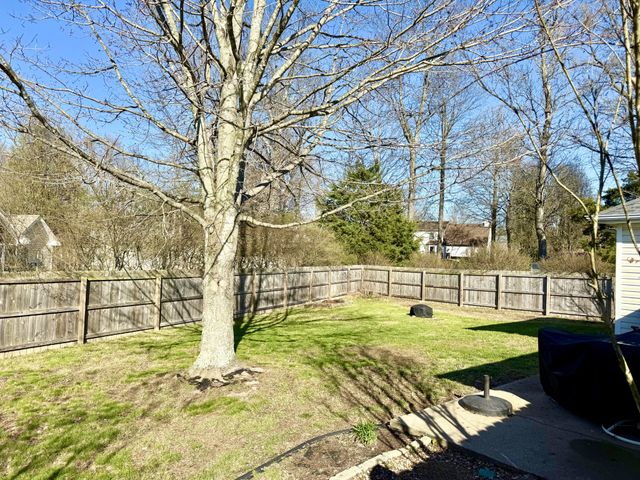 209 Dorchester Dr, White House, TN 37188