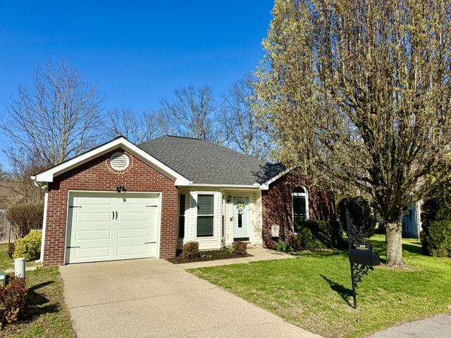 209 Dorchester Dr, White House, TN 37188