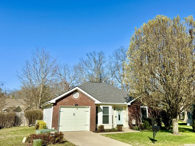 209 Dorchester Dr, White House, TN 37188