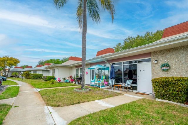 4375 TAHITIAN GARDENS CIRCLE B, Holiday, FL 34691