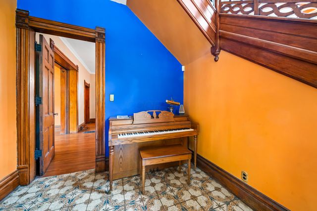 726 Franklin Avenue, Columbus, OH 43205