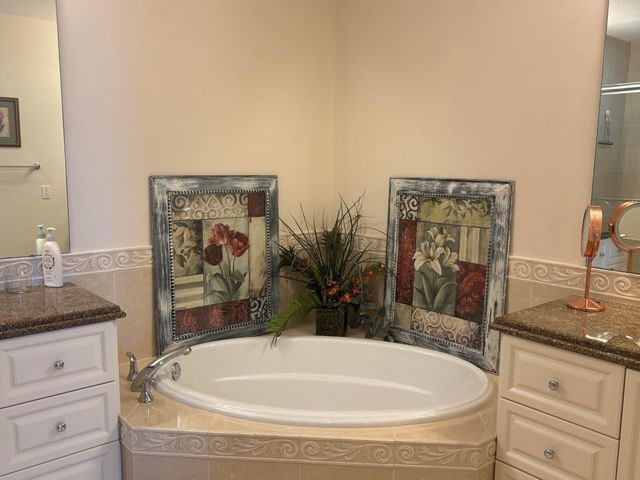 27 Harbour Isle Drive W 305, Fort Pierce, FL 34949