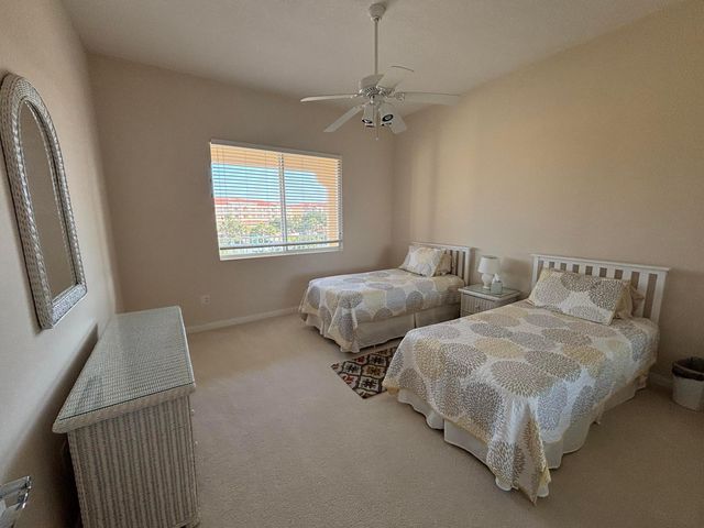 27 Harbour Isle Drive W 305, Fort Pierce, FL 34949