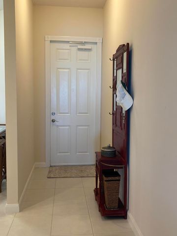 27 Harbour Isle Drive W 305, Fort Pierce, FL 34949
