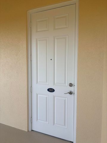 27 Harbour Isle Drive W 305, Fort Pierce, FL 34949