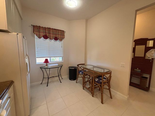 27 Harbour Isle Drive W 305, Fort Pierce, FL 34949