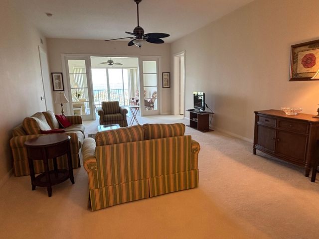 27 Harbour Isle Drive W 305, Fort Pierce, FL 34949