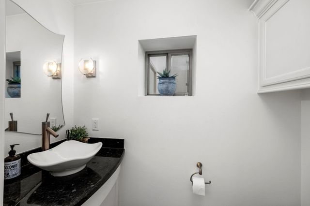 1210 Parkerhaven Court, Houston, TX 77008